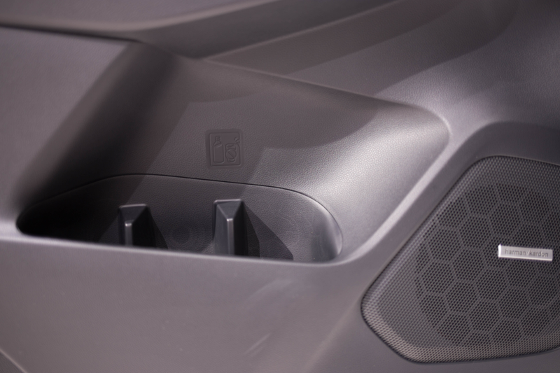 Illustration for article titled I Found All 19 Of The New Subaru Ascent's Cupholders
